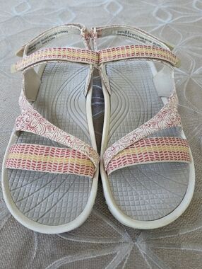 Bare Traps Tipper, NWOT